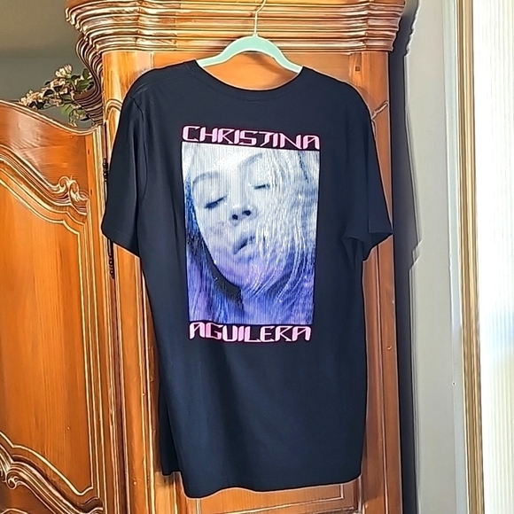 CHRISTINA AGUILARA. Black concert Tee.‎ Believe that it is a large. Las Vegas. - Picture 1 of 3